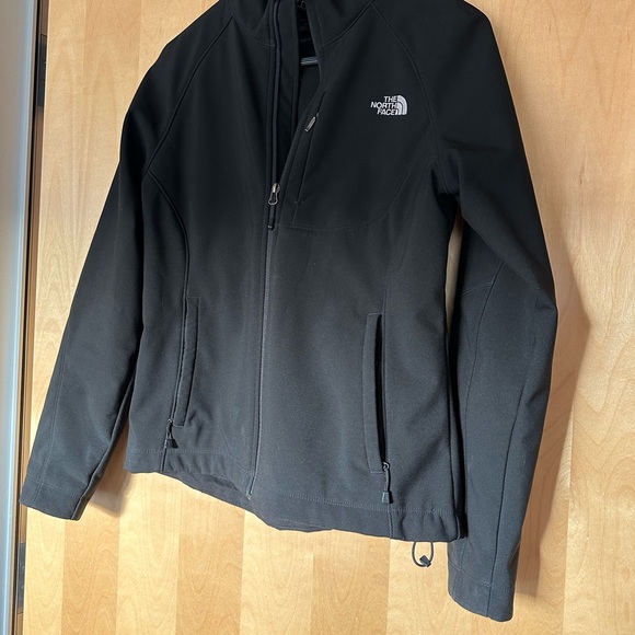 North face mid layer shell - Picture 2 of 3